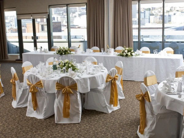 Wedding guest dilemmas and how to solve them