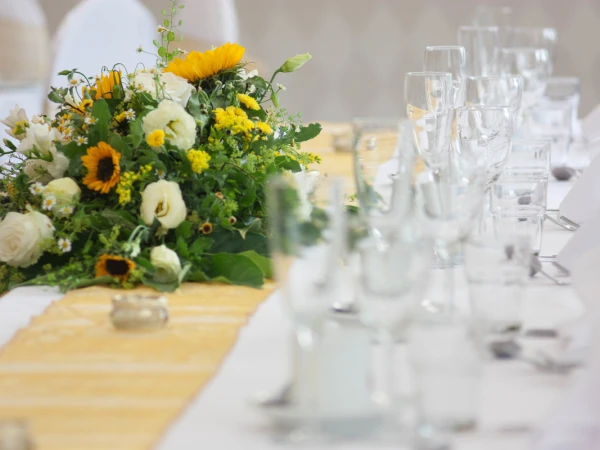 Simple Spring Wedding Ideas