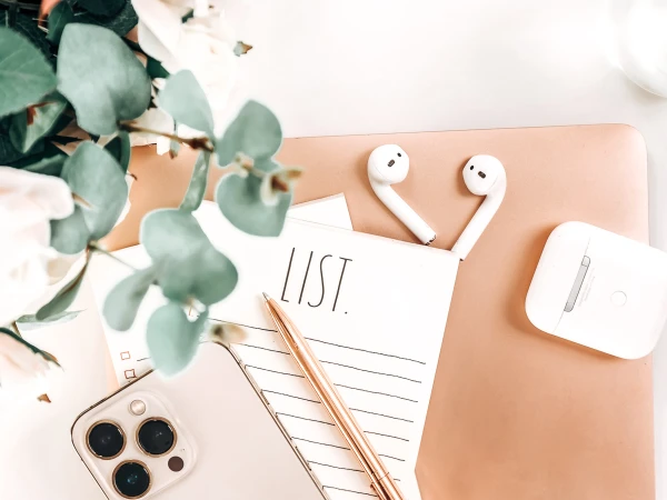 Booking Content Creators for Your Wedding