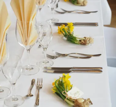 Daffodil Themed Wedding